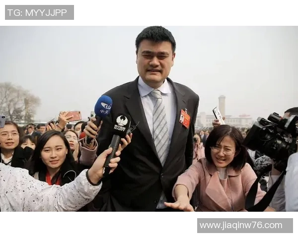 姚明篮筐前沿的传奇故事与中国篮球的崛起之路 姚明篮筐前沿的传奇故事与中国篮球的崛起之路